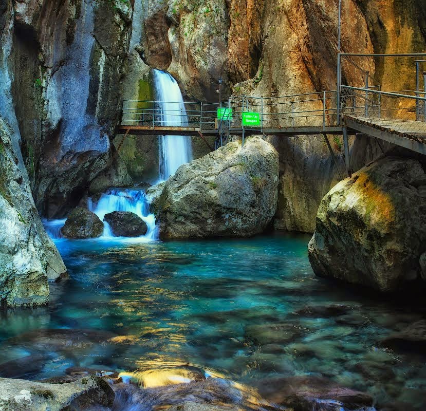 36804272c96043ab8a08b386591cf45113286aef4c15f5fcf5496abcafc53d96